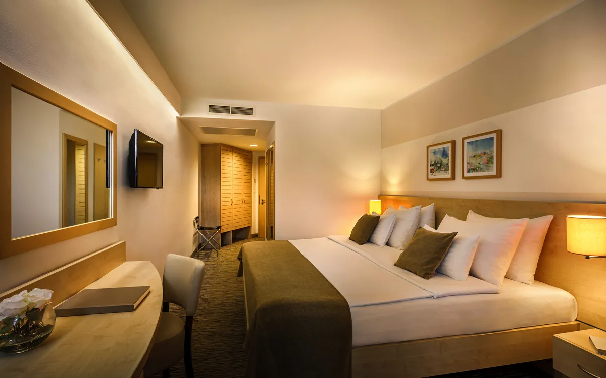 Valamar Parentino Hotel in Poreč (April)